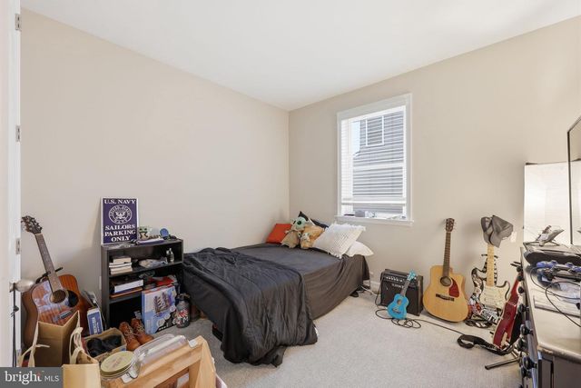 12329 GEMSTONE DR, Hagerstown, MD 21740