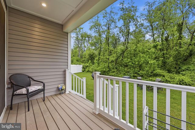 12329 GEMSTONE DR, Hagerstown, MD 21740