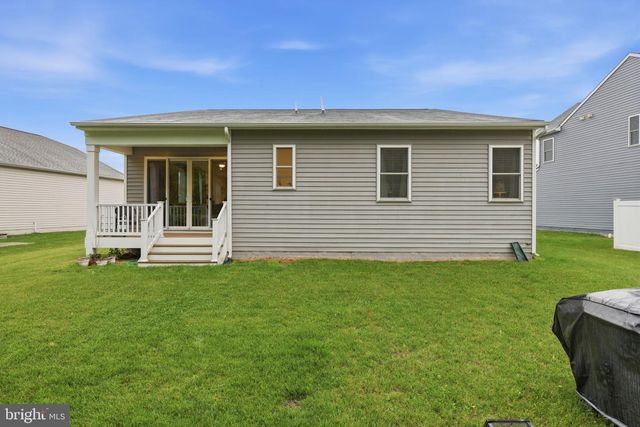 12329 GEMSTONE DR, Hagerstown, MD 21740