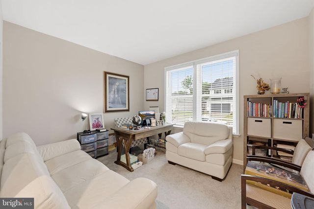 12329 GEMSTONE DR, Hagerstown, MD 21740