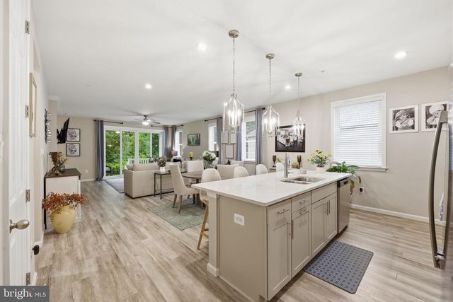 12329 GEMSTONE DR, Hagerstown, MD 21740