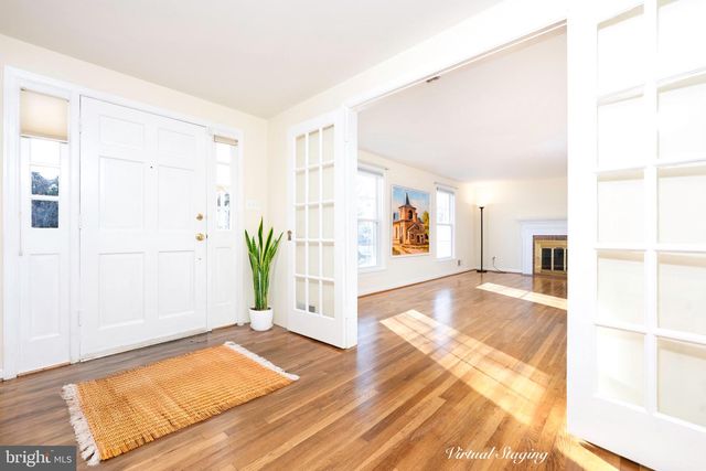 9125 COPENHAVER DR, Potomac, MD 20854