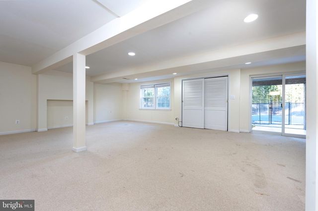 9125 COPENHAVER DR, Potomac, MD 20854