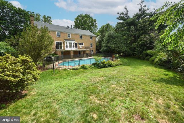 9125 COPENHAVER DR, Potomac, MD 20854