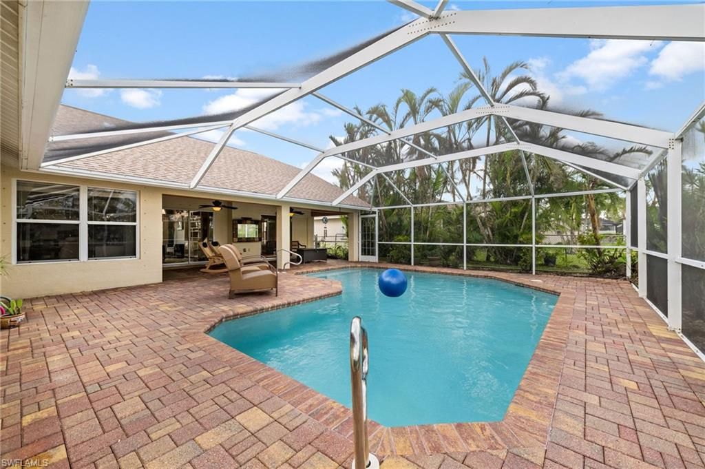Image 6 of property listing at 411 SE 17th ST, Cape Coral, FL 33990
