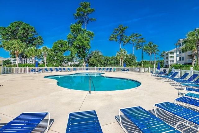 4894 Luster Leaf Cir Apt 403, Myrtle Beach, SC 29577