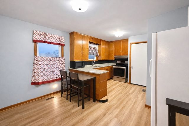 415 River St, Hartsville, TN 37074