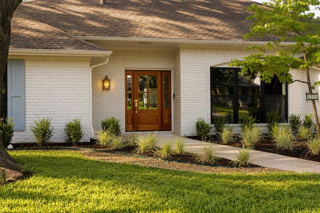 9228 Windy Crest Drive, Dallas, TX 75243