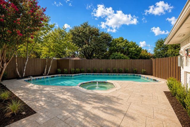 9228 Windy Crest Drive, Dallas, TX 75243