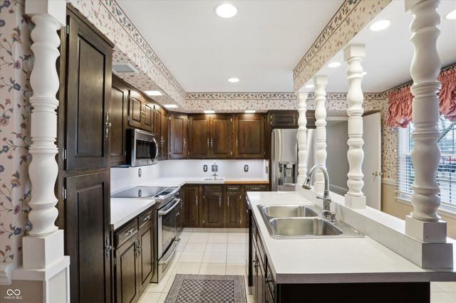 9536 Broadway Street, Indianapolis, IN 46240