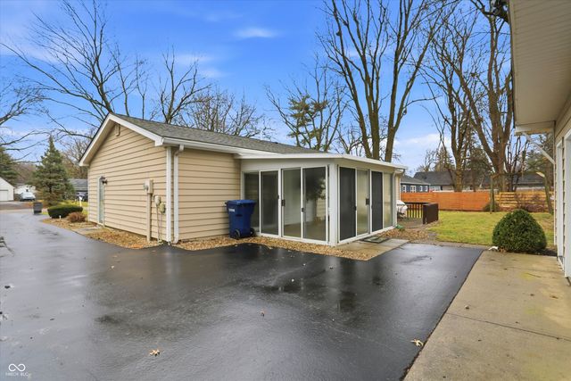 9536 Broadway Street, Indianapolis, IN 46240