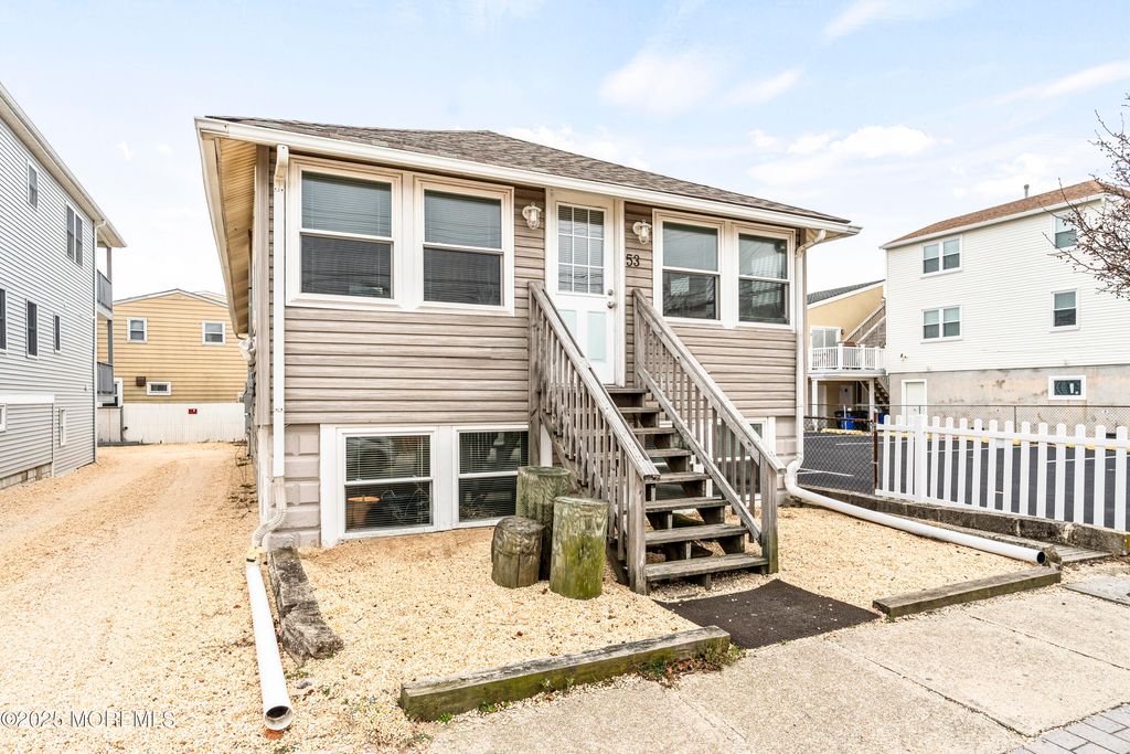 53 Carteret Avenue, Seaside Heights, NJ 08751