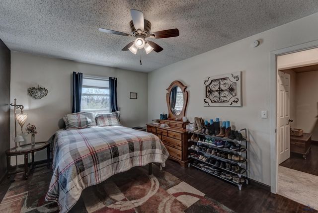 2924 MINNETONKA DR, Rapid City, SD 57702