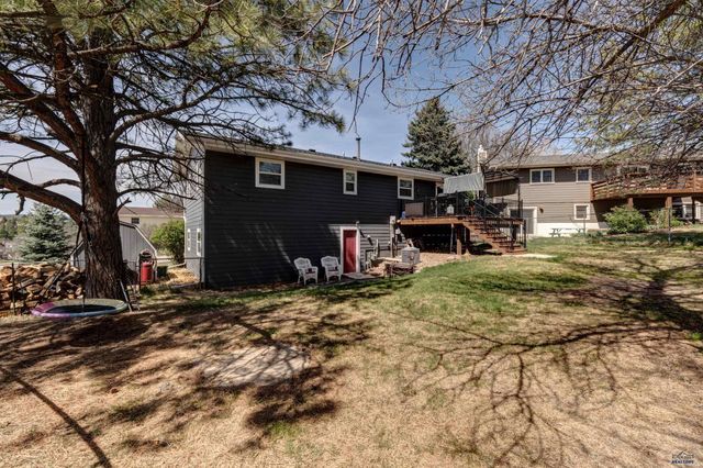 2924 MINNETONKA DR, Rapid City, SD 57702