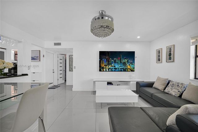 6535 W 26th Dr 23-39, Hialeah, FL 33016