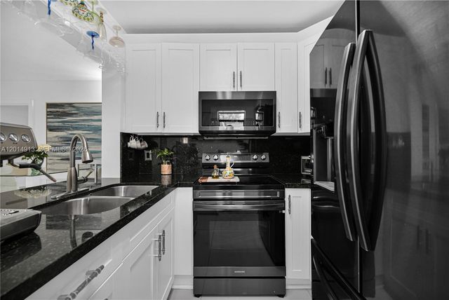 6535 W 26th Dr 23-39, Hialeah, FL 33016