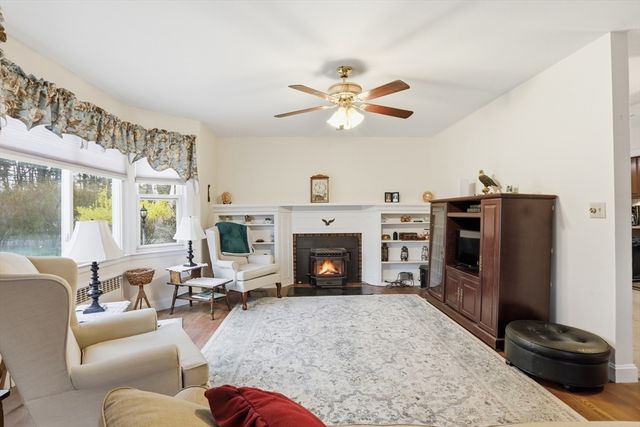 115 Ashby State Rd, Fitchburg, MA 01420