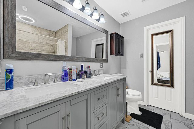 3810 Ridge Canyon Road, Baytown, TX 77521