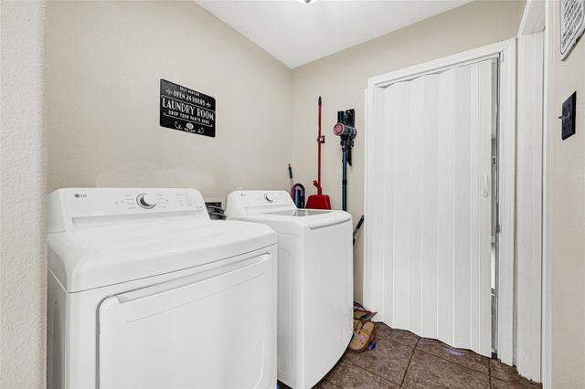 3810 Ridge Canyon Road, Baytown, TX 77521