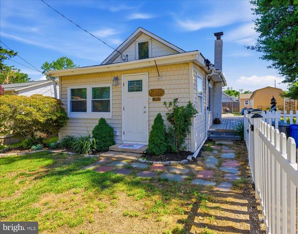 125 E ATLANTIC AVE, Villas, NJ 08251