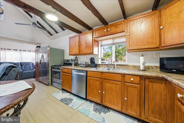 125 E ATLANTIC AVE, Villas, NJ 08251