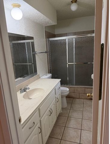 309 W Cober Drive, Grand Prairie, TX 75051