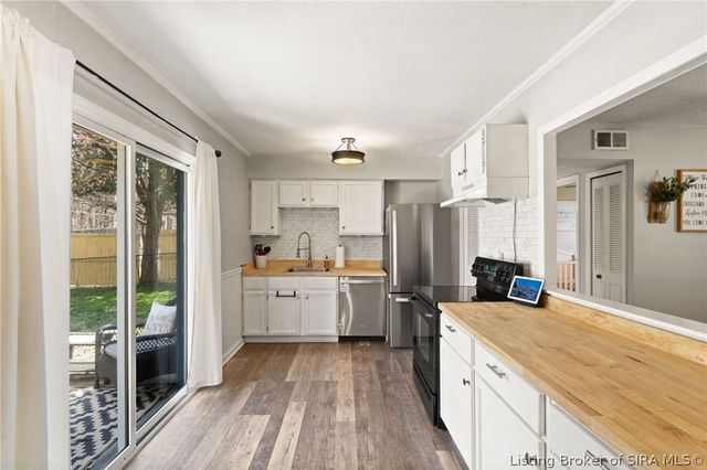 3008 Linda Drive, New Albany, IN 47150