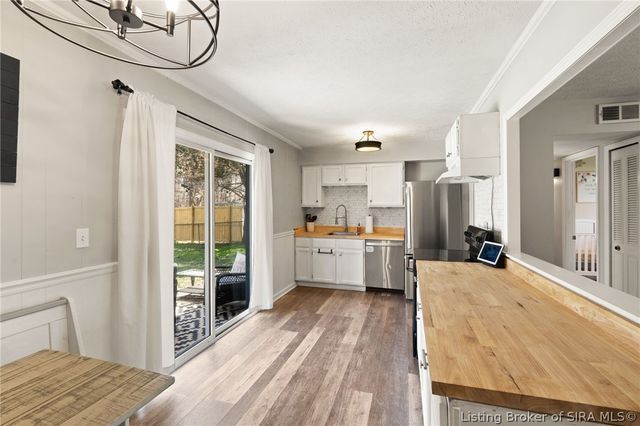 3008 Linda Drive, New Albany, IN 47150