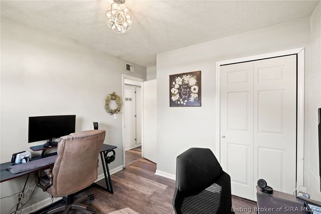 3008 Linda Drive, New Albany, IN 47150