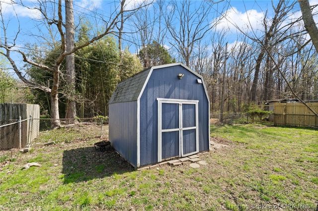 3008 Linda Drive, New Albany, IN 47150