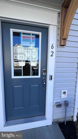62 TROTTING RD, Inwood, WV 25428