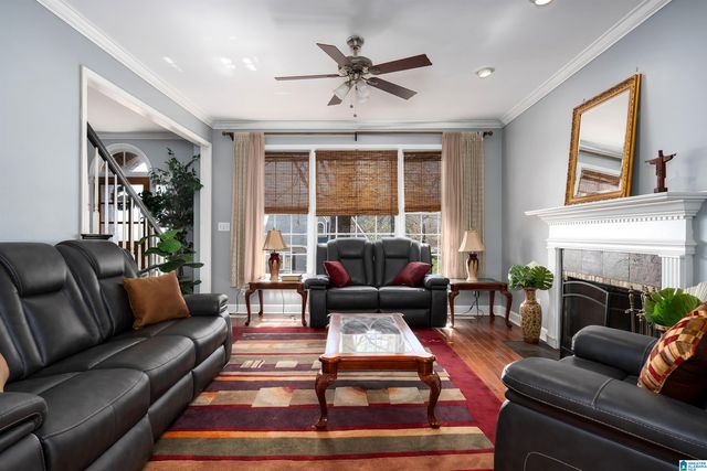 1901 GREEN LEAF CIRCLE, Hoover, AL 35244