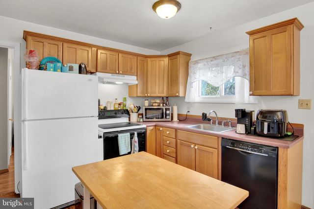 319 N UNION ST, Hummelstown, PA 17036