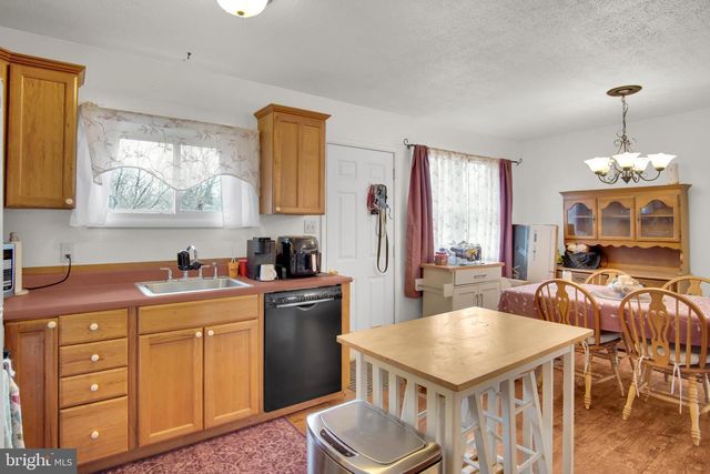 319 N UNION ST, Hummelstown, PA 17036