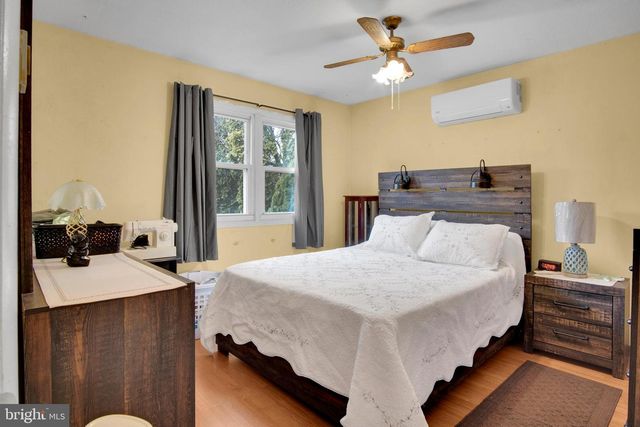 319 N UNION ST, Hummelstown, PA 17036