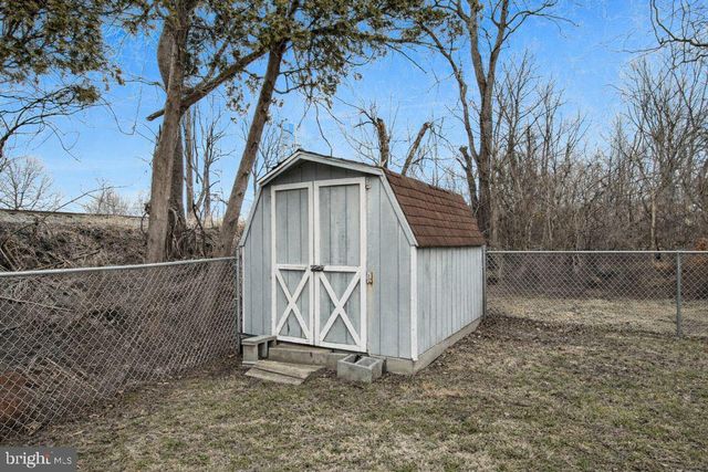 319 N UNION ST, Hummelstown, PA 17036