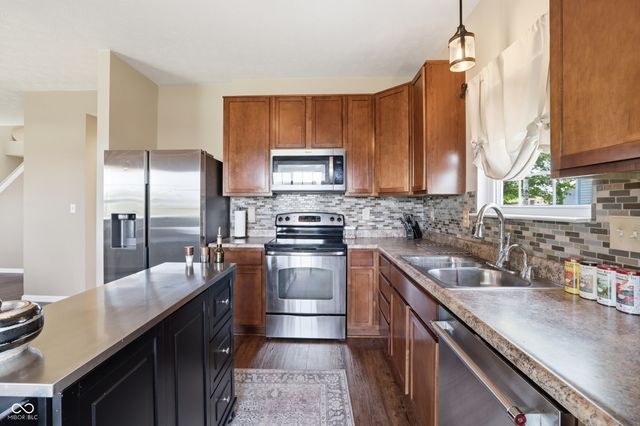2704 Armaugh Drive, Brownsburg, IN 46112