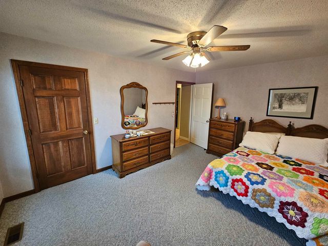 1620 Old Orchard Road, Vincennes, IN 47591