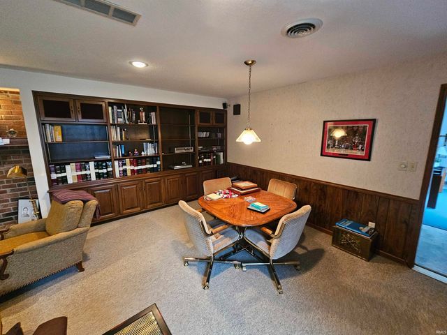 1620 Old Orchard Road, Vincennes, IN 47591