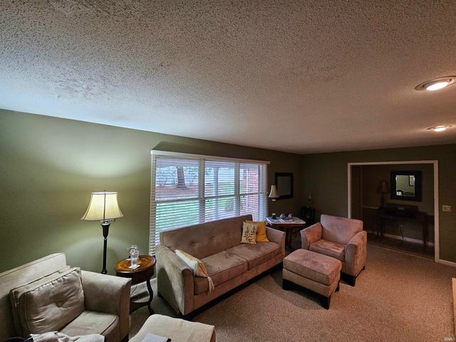 1620 Old Orchard Road, Vincennes, IN 47591