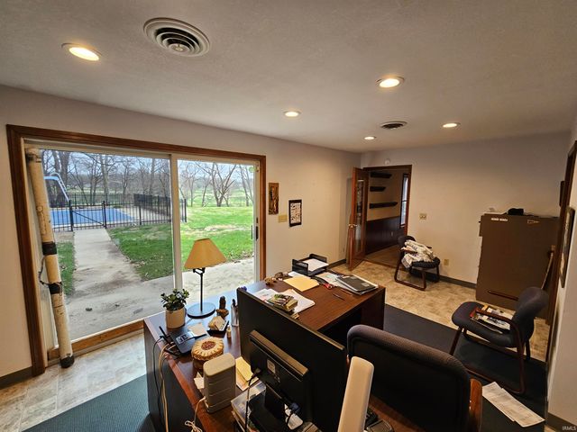 1620 Old Orchard Road, Vincennes, IN 47591