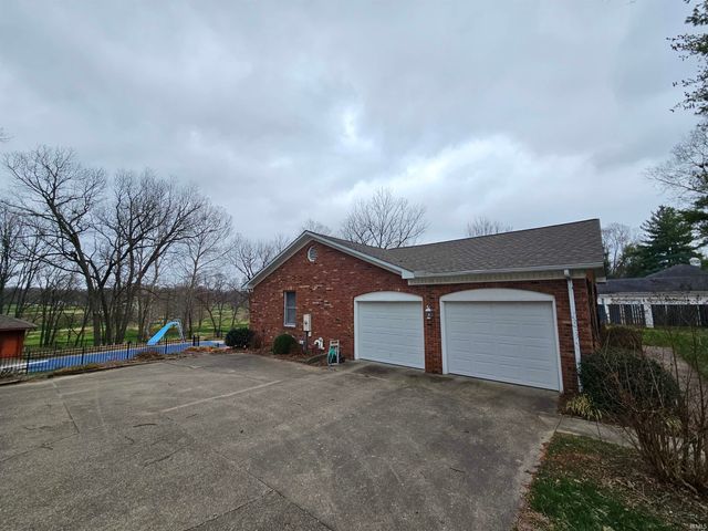 1620 Old Orchard Road, Vincennes, IN 47591