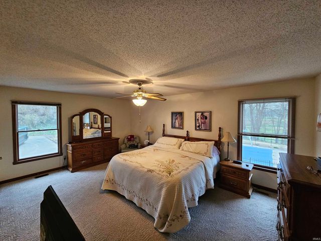 1620 Old Orchard Road, Vincennes, IN 47591