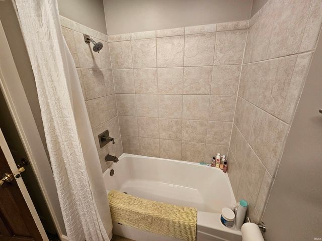 1620 Old Orchard Road, Vincennes, IN 47591