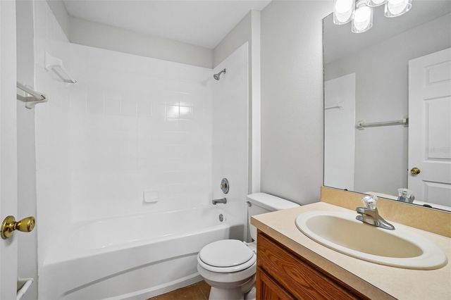 7613 WOOD VIOLET DRIVE, Gibsonton, FL 33534