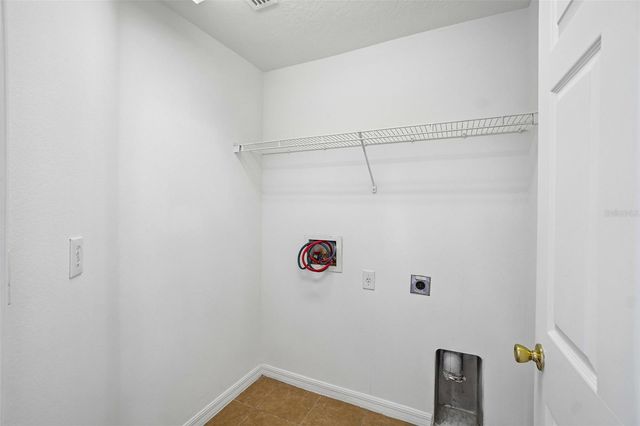 7613 WOOD VIOLET DRIVE, Gibsonton, FL 33534