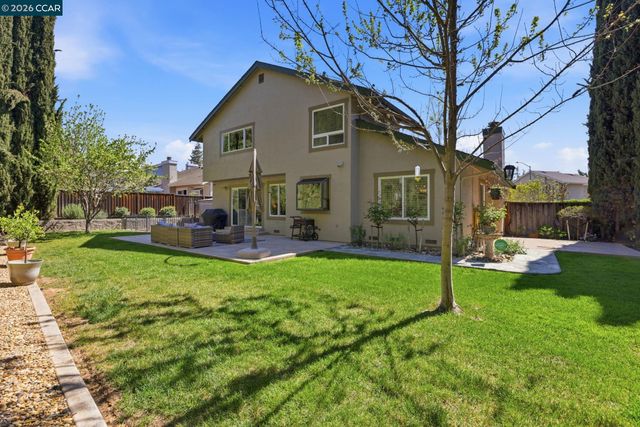 562 Touriga Ct, Pleasanton, CA 94566