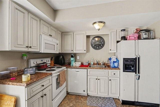 3417 Kenbrooke Court, Kalamazoo, MI 49006
