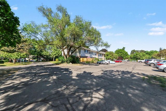 3417 Kenbrooke Court, Kalamazoo, MI 49006