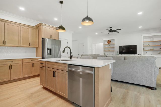 3581 Sand Drive, Newburgh, IN 47630